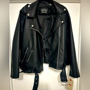 NWT!!! Levi's Women's Belted Faux Leather Moto Jacket Black